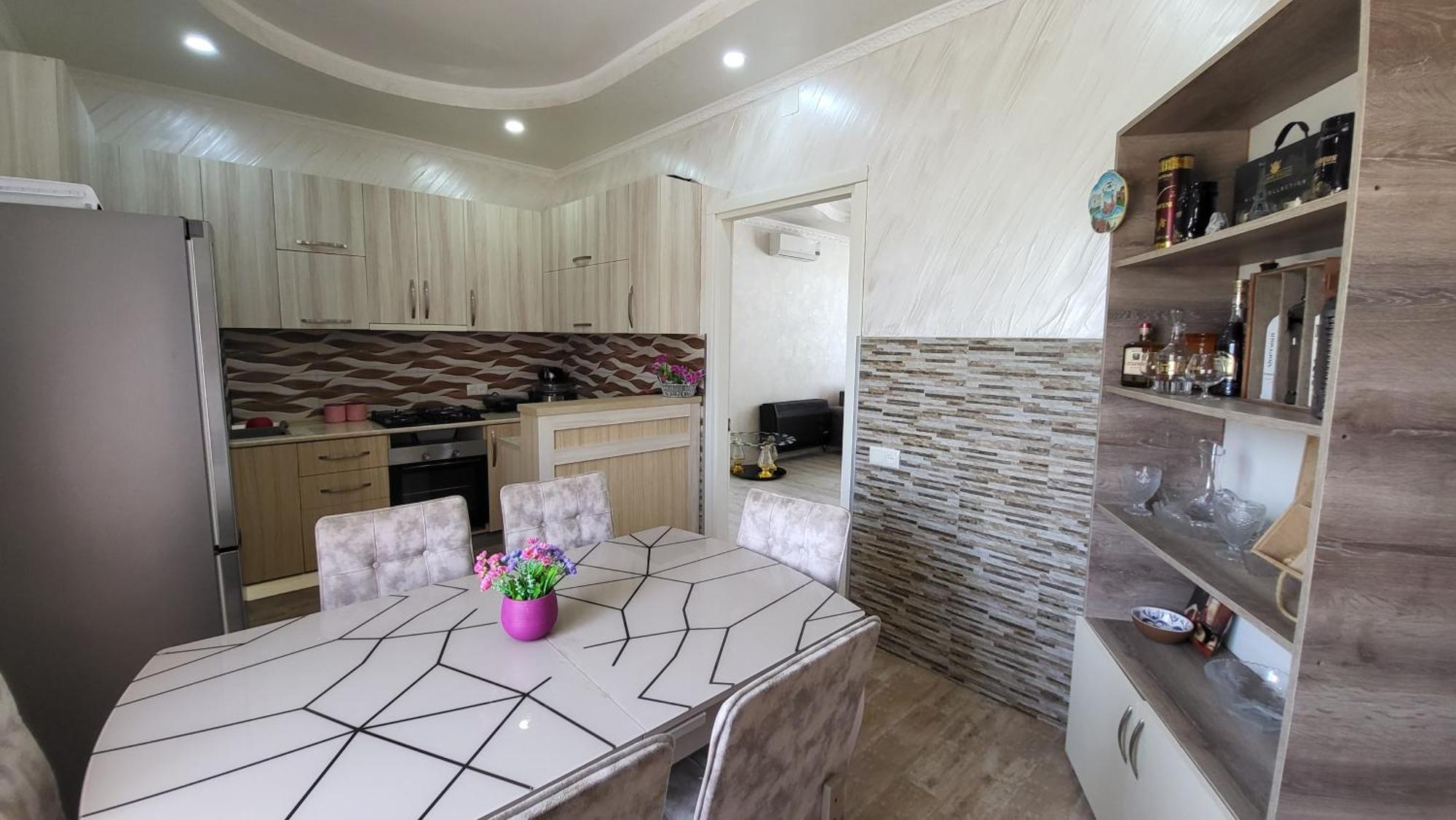 Guesthouse Gocha Beridze Batumi Esterno foto