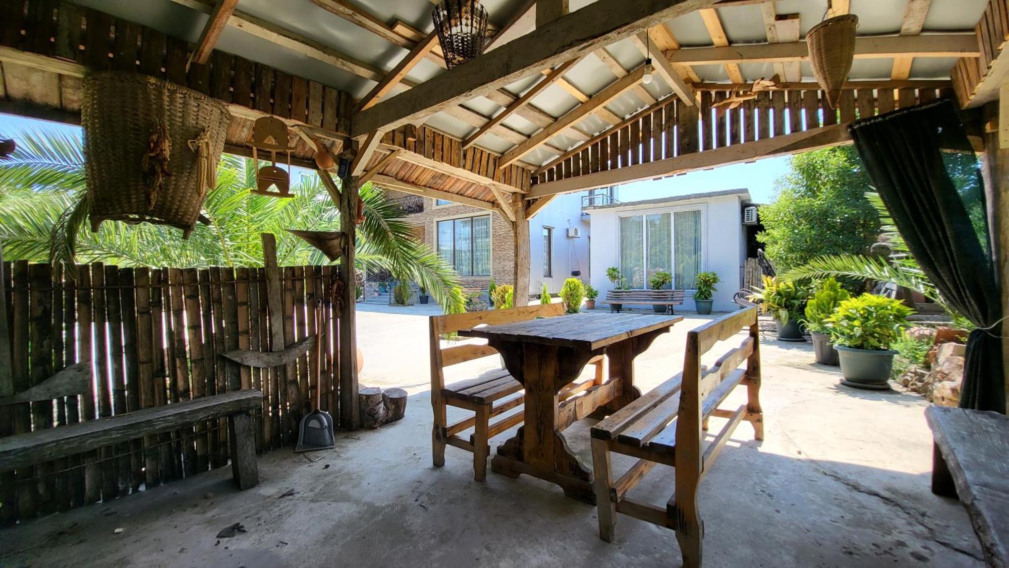 Guesthouse Gocha Beridze Batumi Esterno foto